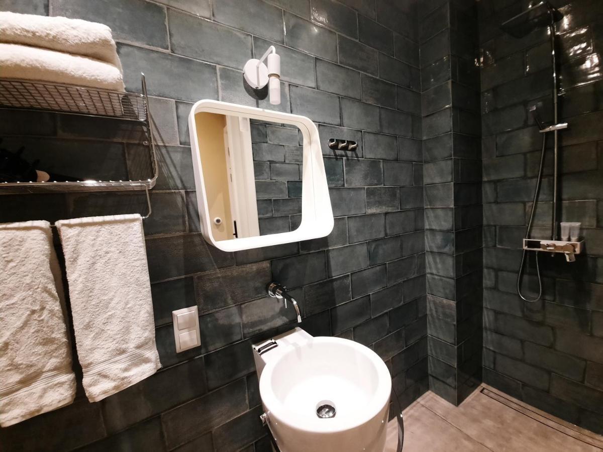 Roomwest アムステルダム エクステリア 写真
